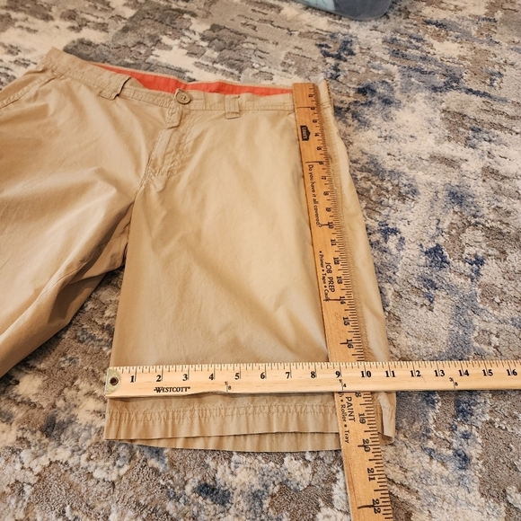 Columbia khaki shorts - Picture 7 of 13